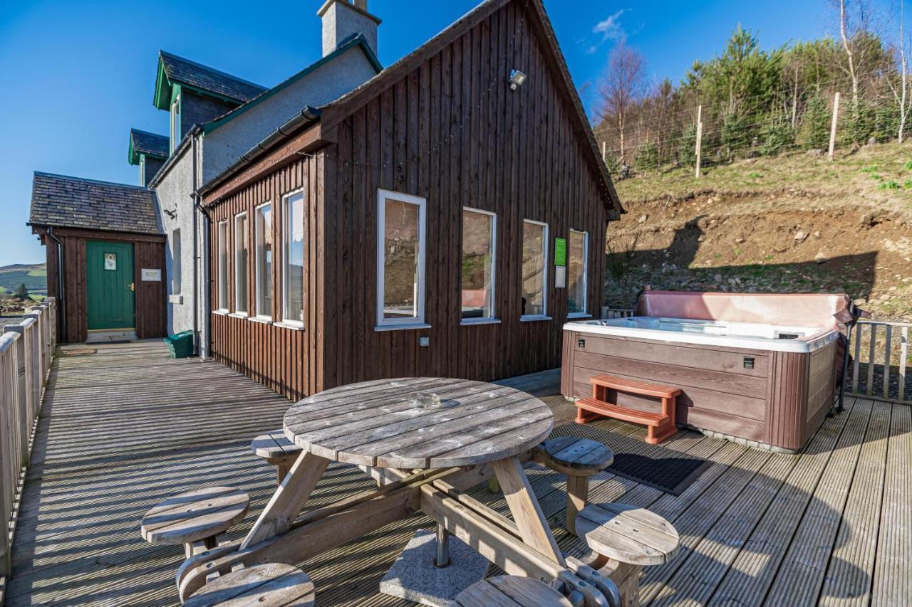 Stags View With Hot Tub * Blairgowrie and Rattray