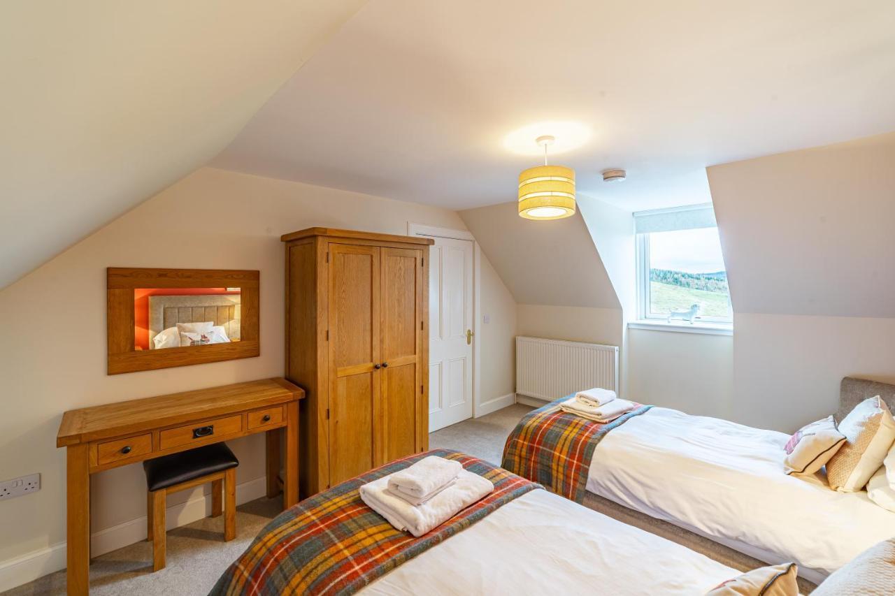 Holiday home Stags View With Hot Tub Blairgowrie and Rattray